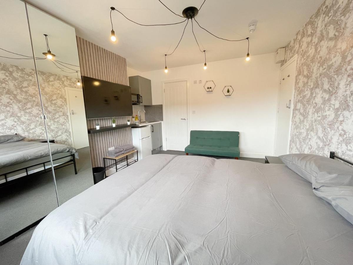 Cosy Bright Studio Apartment Close To Wembley Stadium London Eksteriør billede